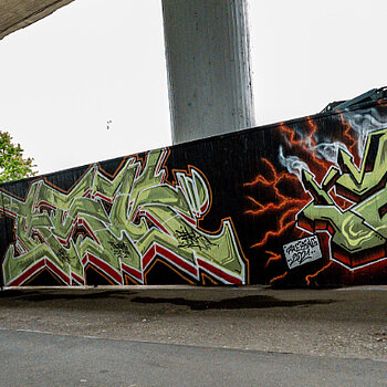 Graffitifl&auml;che "Old-Hall" am Wertstoffhof, Parkstra&szlig;e Nr.22