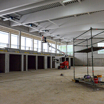 Die Sporthalle an der General-von-Stein-Straße wird nicht nur für den Schulbetrieb ausgestattet: Nach dem Unterricht steht sie Vereinen zur Verfügung. (Foto: Stadt Freising)