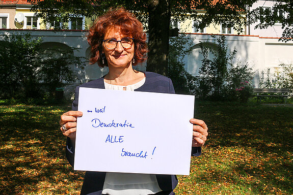 Dr. Claudia Pfrang, Direktorin der Domberg Akademie sagt: Ich bin dabei weil Demokratie ALLE braucht!