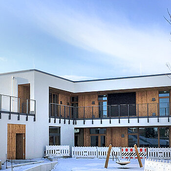 Innenhof der neuen Kindertagesstätte an der Moosstraße in Lerchenfeld. (Foto: Gmeiner Architekten)