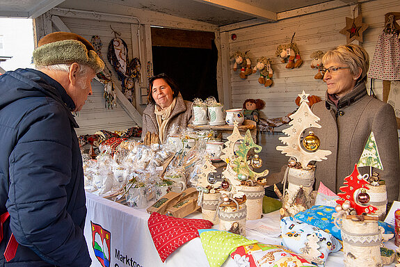 Korbiniansmarkt rund um den Roider-Jackl- Brunnen - Stand Obervellach. (Foto: Stadt Freising)