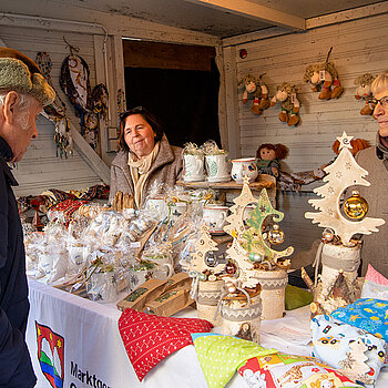 Korbiniansmarkt rund um den Roider-Jackl- Brunnen - Stand Obervellach. (Foto: Stadt Freising)