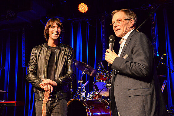 Adi Gumberger ist ein Fan von Singer-Songwriter Max von Milland aus Südtirol.