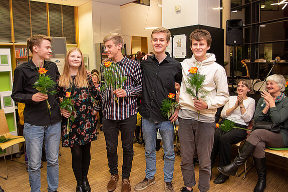 Applaus für die wunderbaren jungen Musiker*innen "Mieke and the Boys"! (Foto: Stadt Freising) 