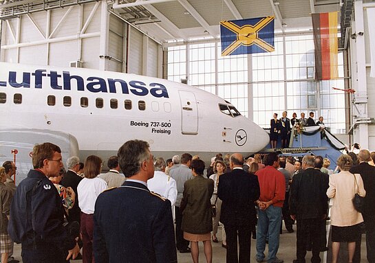 Flugzeugtaufe der Boeing 737-500 "Freising" am 12. Mai 1992.
