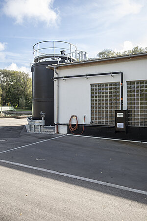 Fällmittelanlage Belebungsstraße 1, Kläranlage Freising (Foto: JS Deutschland) Fällmittelanlage Belebungsstraße 1, Kläranlage Freising (Foto: JS Deutschland)