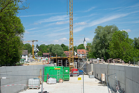 Westtangente Freising /Tunnel in Deckelbauweise: Arbeiten an einem "Dock".