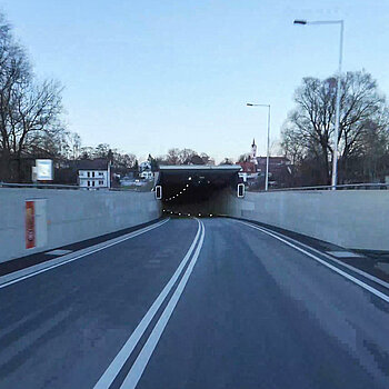 Der Eingang zum Südportal des Westtangenten-Tunnels - aufgenommen bei der "Premierenfahrt" vor der Eröffnung. 