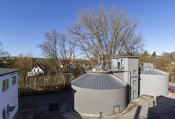 Maschinelle Schlammeindickung, Kläranlage Freising (Foto: JS Deutschland) Maschinelle Schlammeindickung, Kläranlage Freising (Foto: JS Deutschland)