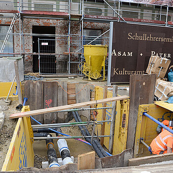 Auch das Asamgebäude wird an das ökologische Wärmenetz angeschlossen. (Foto: Stadt Freising) 