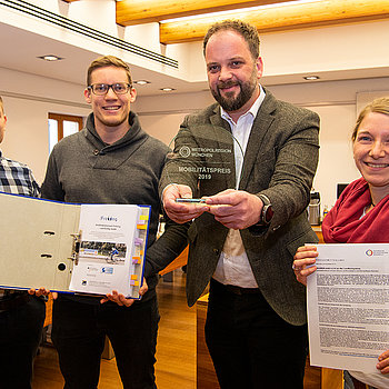 Das Mobilitätskonzept „Freising – nachhaltig mobil“ wurde im Rahmen der 2. Mobilitätskonferenz der Europäischen Metropolregion München mit einem Preis ausgezeichnet.