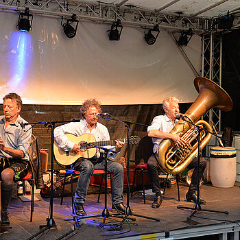 Bestens gelaunt: die Well-Brüder aus´m Biermoos beim Sommer Wunder 2021. (Foto: Stadt Freising)