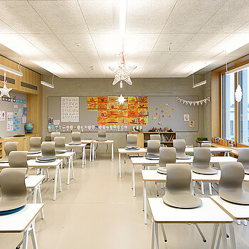 Blick in einen Klassenraum der SteinPark-Schulen. (Foto: Troldtekt by Olaf Wiechers) 