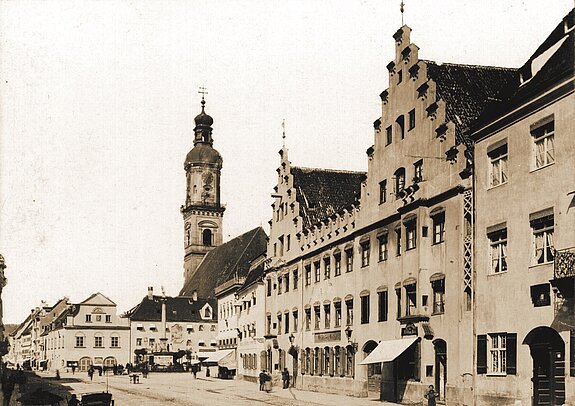 Hotel "Bayerischer Hof" in der Unteren Hauptstraße.