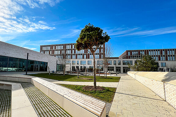 Schulen am SteinPark - Pausenbereich. (Foto: Stadt Freising) 