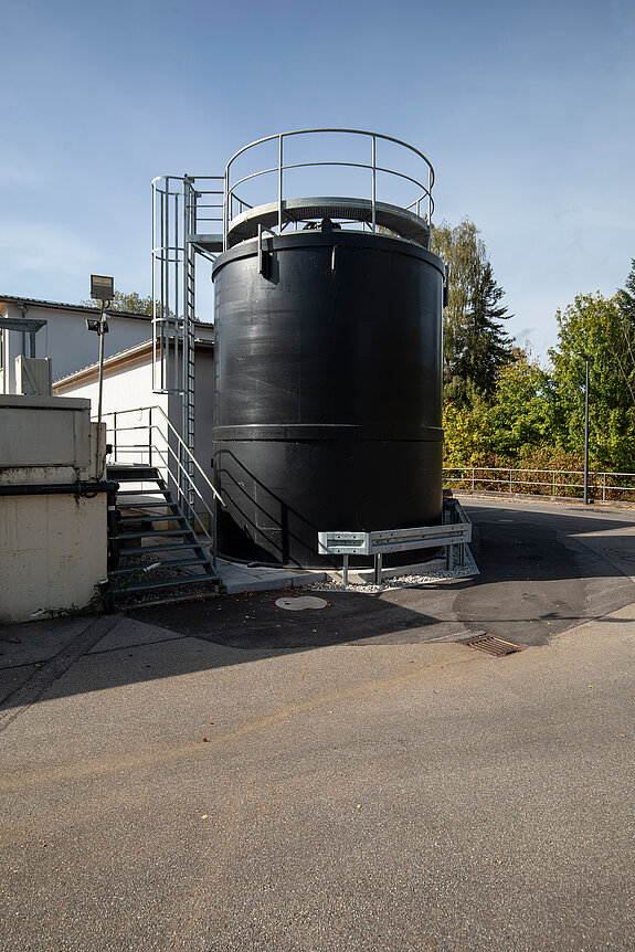 Fällmittelanlage Belebungsstraße 1, Kläranlage Freising (Foto: JS Deutschland) Fällmittelanlage Belebungsstraße 1, Kläranlage Freising (Foto: JS Deutschland)