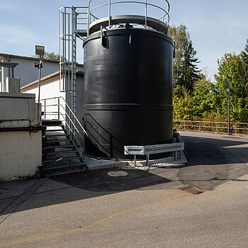 Fällmittelanlage Belebungsstraße 1, Kläranlage Freising (Foto: JS Deutschland) Fällmittelanlage Belebungsstraße 1, Kläranlage Freising (Foto: JS Deutschland)