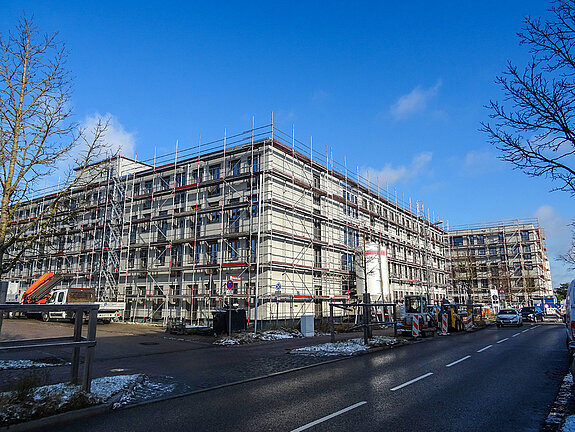 An der Katharina-Mair-Straße entstehen 115 Mehrgenerationen-Wohnungen. (Foto: Stadt Freising) 