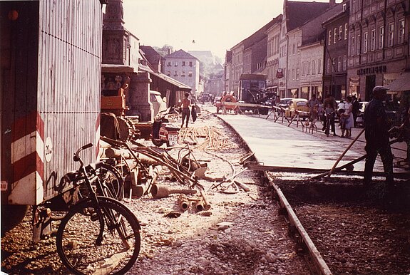 Bauarbeiten in der Oberen Hauptstraße 1963.