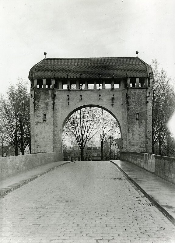 Lerchenfelder Brücktor um 1920.