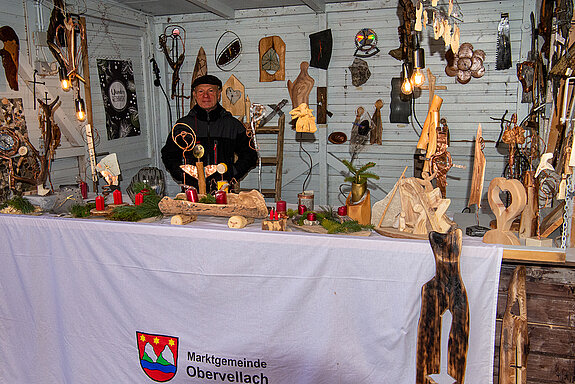 Korbiniansmarkt rund um den Roider-Jackl- Brunnen - Stand Obervellach. (Foto: Stadt Freising)