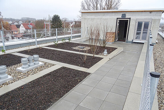 Gemeinschaftliches Gärtnern mitten in der Stadt: Die Dachflächen bieten Platz für „urban gardening“. (Foto: Stadt Freising)