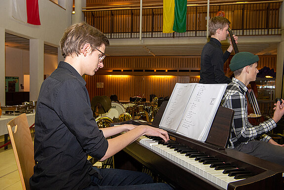 "Mieke and the Boys" begeistern das Publikum. (Foto: Stadt Freising)