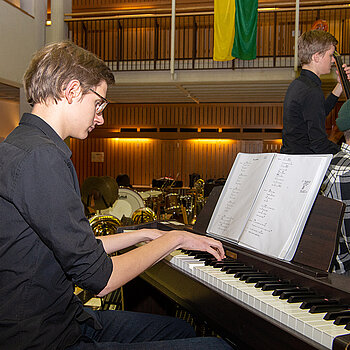 "Mieke and the Boys" begeistern das Publikum. (Foto: Stadt Freising)