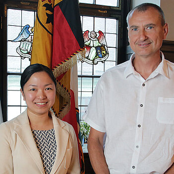 An die Forschungsgemeinschaft zwischen Frau Dr. Erika Isono, TUM WZW und Herrn Dr. Pascal Genschik, IBMP Strasbourg wurde der Preis 2013 für ihre Verdienste um die Erforschung des Ubiquitin-Systems bei Pflanzen mit einem Preisgeld in Höhe von 10.000 Euro verliehen. 