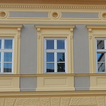 Neue Farben nach einer Befunduntersuchung. Foto: Stadt Freising