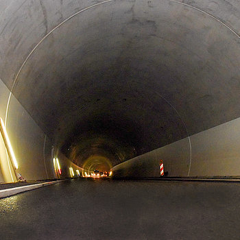 Blick in den fast fertiggestellten Tunnel Vötting. (Foto: Stadt Freising)