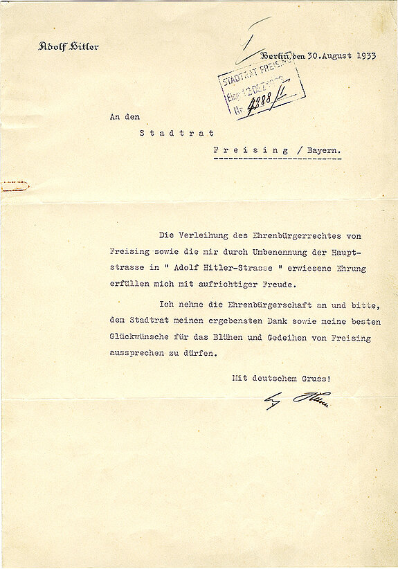 Schreiben vom 30. August 1933 durch Adolf Hitler, anläßlich der Verleihung des Ehrenbürgerrechts von Freising.