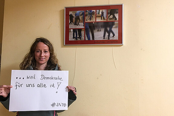 Tina Sommer, engagiert bei Balu und Du sagt: "Ich bin dabei, weil Demokratie für uns alle ist!" Foto: Marita Hanold