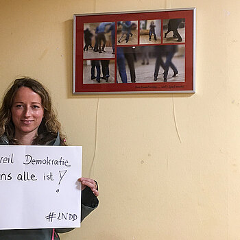 Tina Sommer, engagiert bei Balu und Du sagt: "Ich bin dabei, weil Demokratie für uns alle ist!" Foto: Marita Hanold