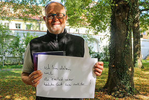 Oliver Dorn, Geschäftsführer der vhs Freising sagt: Ich bin dabei, weil Freiheit unser höchstes Gut sein sollte!