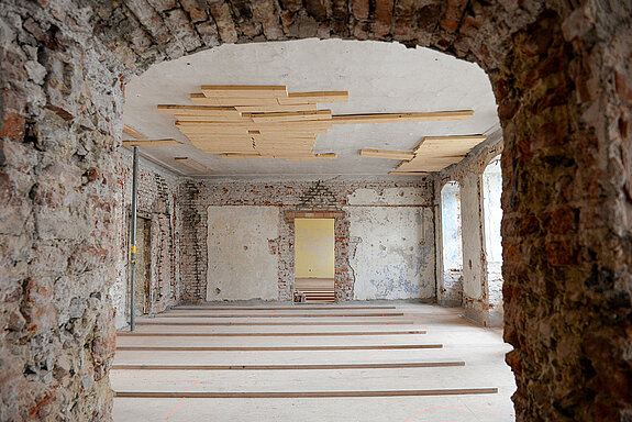 Durchblicke - und nach Fertigstellung ein neuer Bereich für das vergrößerte Stadtmuseum. (Foto: Stadt Freising)