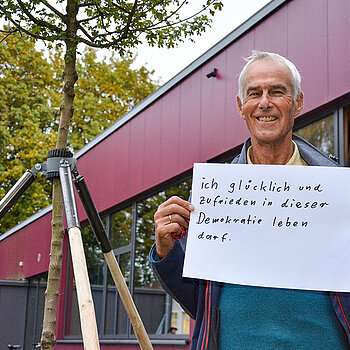 Ulrich Bomme, Agenda21-Gruppe Energie und Klimaschutz sagt: " Ich bin dabei, weil ich glücklich und zufrieden in dieser Demokratie leben darf.