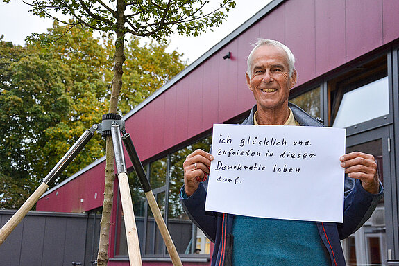 Ulrich Bomme, Agenda21-Gruppe Energie und Klimaschutz sagt: " Ich bin dabei, weil ich glücklich und zufrieden in dieser Demokratie leben darf.