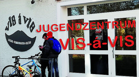 Eingang zum Jugendzentrum Vis-a-Vis 