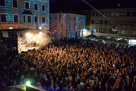 Begeisterung pur beim Open-Air der Rock Klassiker 2022. (Foto: Sabina Kirchmaier)