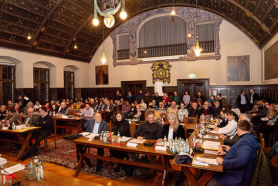 Der Stadtrat verabschiedet eine elf Punkte umfassende "Freisinger Resolution zum Klimawandel", aus der sich zentrale Ziele und konkrete Handlungsfelder ableiten. (Foto: Stadt Freising) 