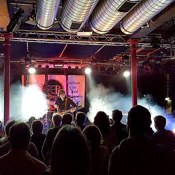 Stimmung pur im Lindenkeller-Unterhaus. (Foto: sda)