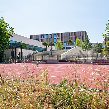 Schulen am SteinPark - Freianlagen. (Foto: Stadt Freising) 