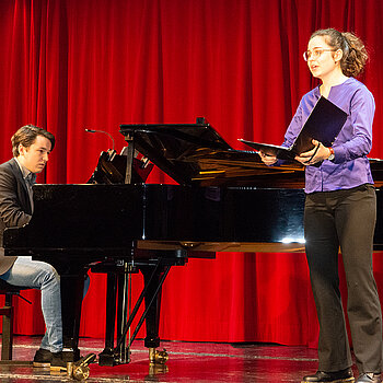 Schuberts „An die Musik“, virtuos dargeboten von Cordula Krätzel (Gesang) und Jacob Burzin am Klavier