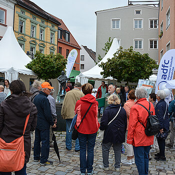 Buntes Treiben am Aktionstag der Freisinger Umwelttage in der Innenstadt. (Foto: Stadt Freising9