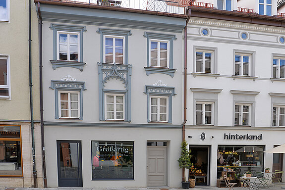 Fassade Untere Hauptstraße 44. (Foto: Stadt Freising)