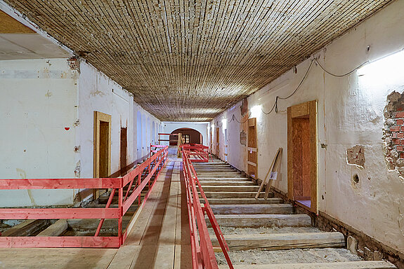 Dachsanierung und Deckenverstärkung im Asamgebäude Freising. 