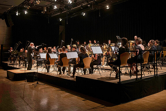 Die Stadtkapelle Freising lädt 17. Mai 2025 zu ihrem Jahreskonzert in die Luitpoldhalle. (Foto: Oliver Klages) 